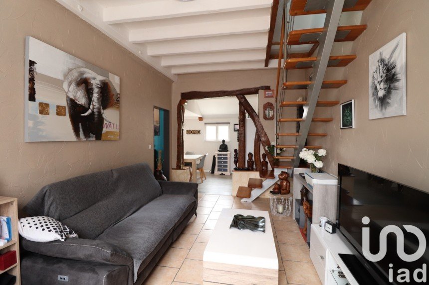 Maison 6 pièces de 90 m² à Ladon (45270)