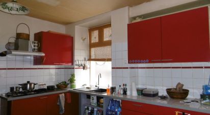 House 8 rooms of 220 m² in - (87320)