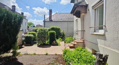 Town house 6 rooms of 137 m² in Auxerre (89000)