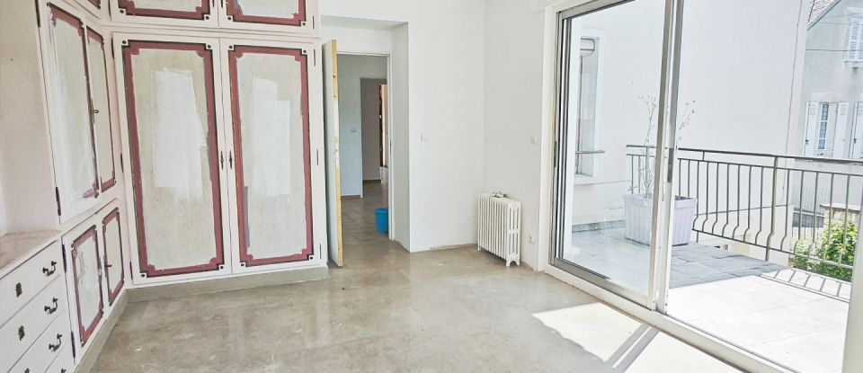 Town house 6 rooms of 137 m² in Auxerre (89000)