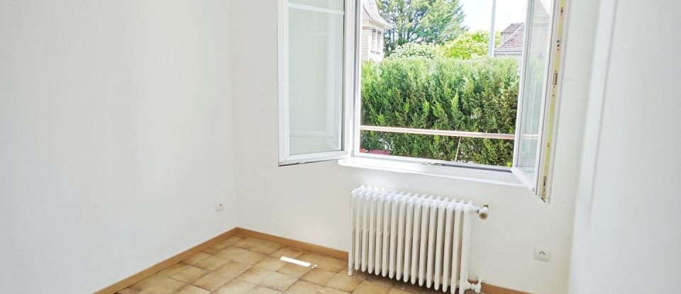 Town house 6 rooms of 137 m² in Auxerre (89000)