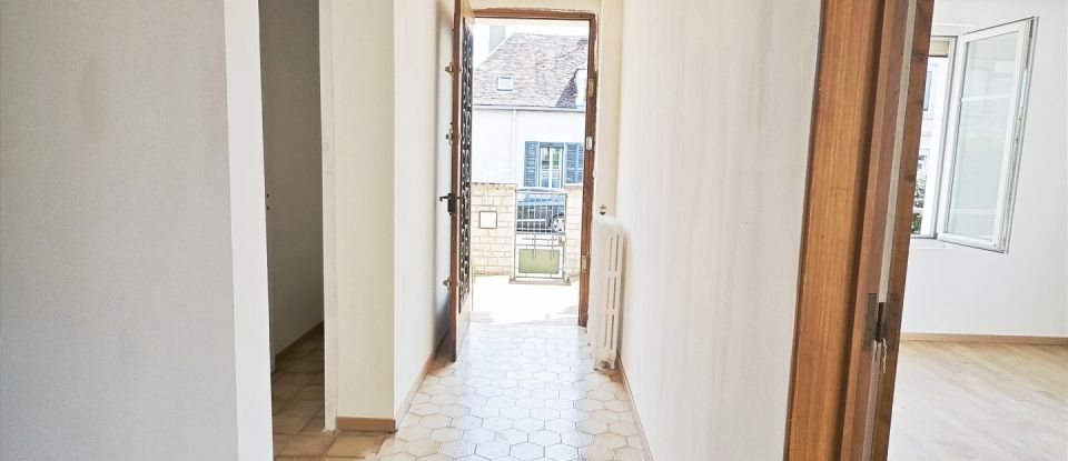 Town house 6 rooms of 137 m² in Auxerre (89000)