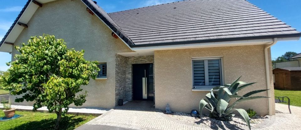 Maison 5 pièces de 220 m² à Saint-Martin (65360)