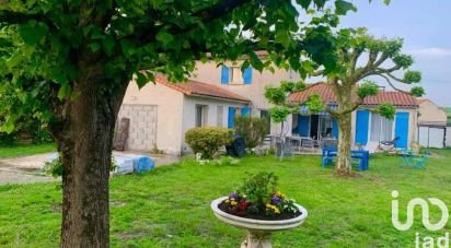 Traditional house 5 rooms of 140 m² in Meschers-sur-Gironde (17132)
