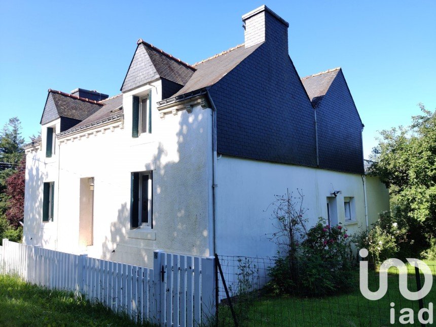 House 7 rooms of 173 m² in Guiscriff (56560)