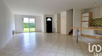 Maison 5 pièces de 90 m² à Coudray (53200)