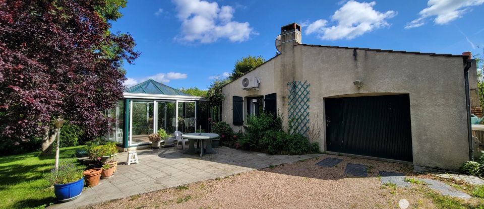 Maison traditionnelle 6 pièces de 157 m² à Saint-Avaugourd-des-Landes (85540)