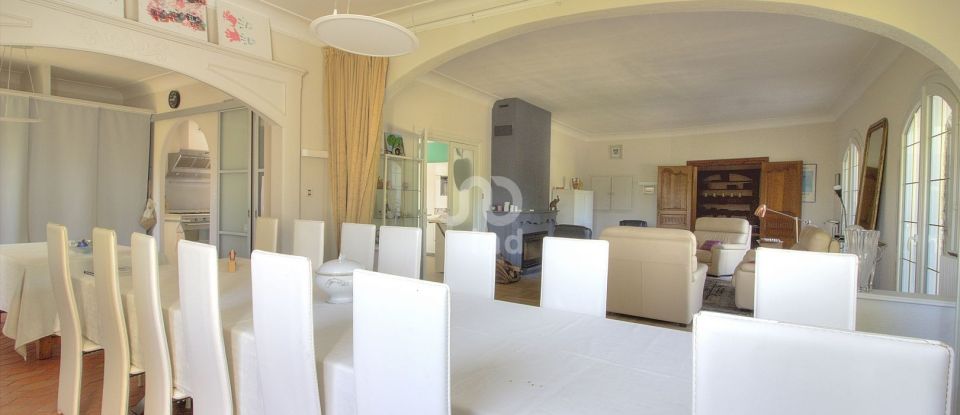 House 11 rooms of 665 m² in Montégut-Arros (32730)