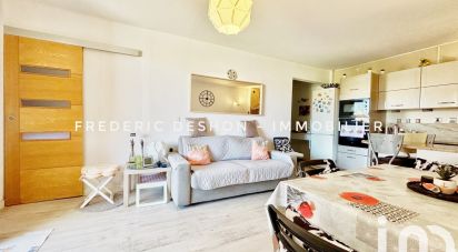 Appartement 2 pièces de 45 m² à Saint-Cyr-sur-Mer (83270)