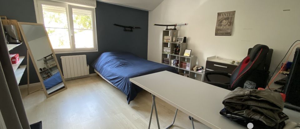 Maison 7 pièces de 198 m² à Montmartin-en-Graignes (50620)