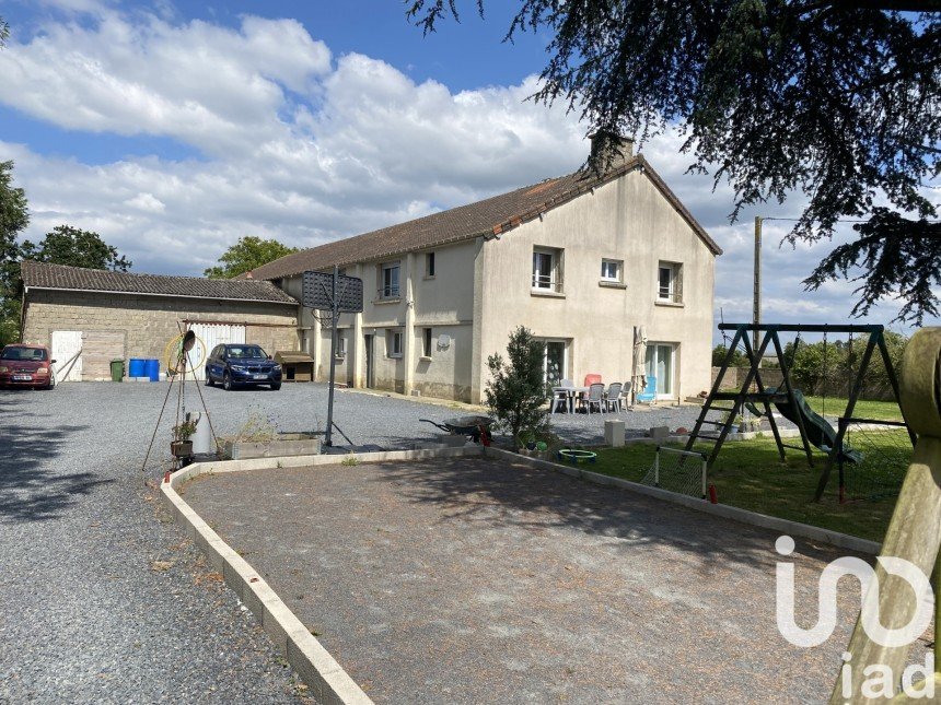 Maison 7 pièces de 198 m² à Montmartin-en-Graignes (50620)