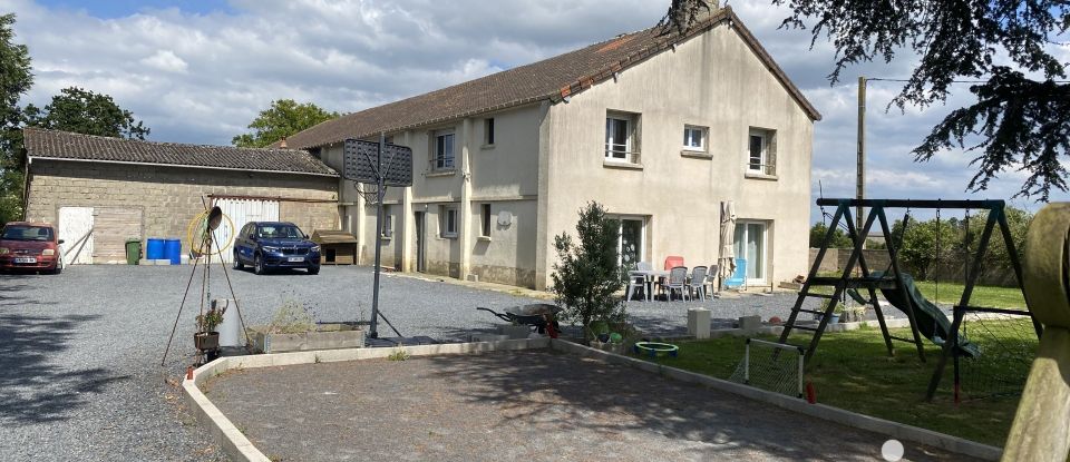 Maison 7 pièces de 198 m² à Montmartin-en-Graignes (50620)