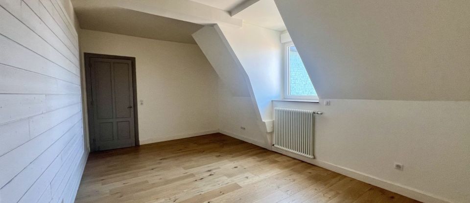 Apartment 4 rooms of 171 m² in Cambrai (59400)