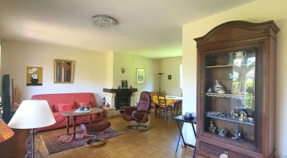 House 5 rooms of 108 m² in Saint-Paul-de-Varax (01240)