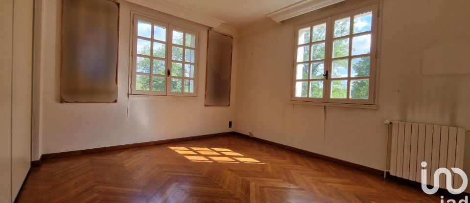 House 7 rooms of 216 m² in Villefranche-de-Rouergue (12200)