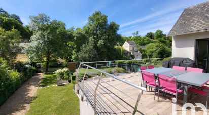 Maison traditionnelle 9 pièces de 248 m² à La Chartre-sur-le-Loir (72340)