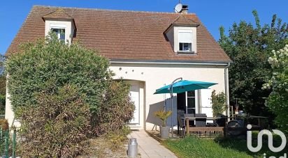 Traditional house 6 rooms of 120 m² in Crépy-en-Valois (60800)
