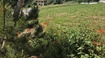 Land of 690 m² in Jarrie (38560)