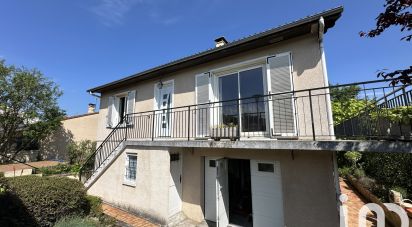 Maison traditionnelle 5 pièces de 106 m² à Pessat-Villeneuve (63200)