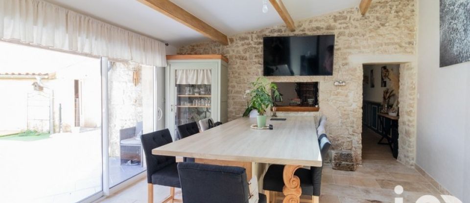 Maison 6 pièces de 137 m² à Nalliers (85370)