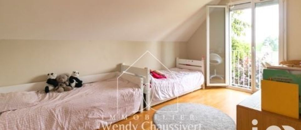 Maison 8 pièces de 194 m² à Vernouillet (78540)