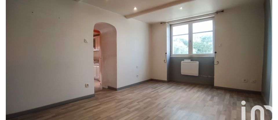 Maison 4 pièces de 80 m² à Pourrières (83910)