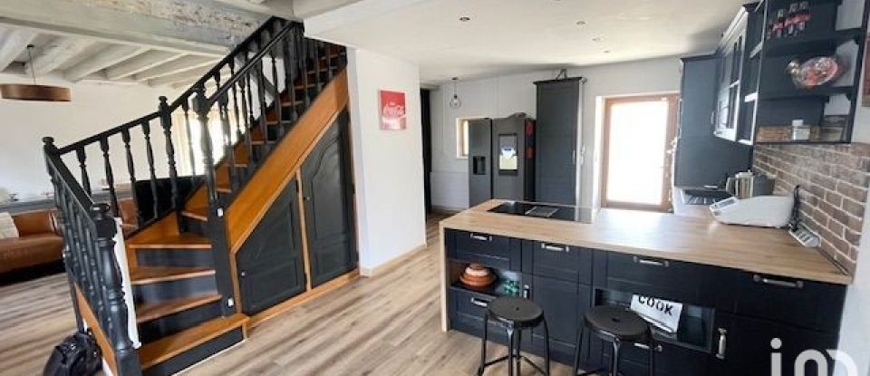 House 6 rooms of 136 m² in Châtillon-la-Borde (77820)