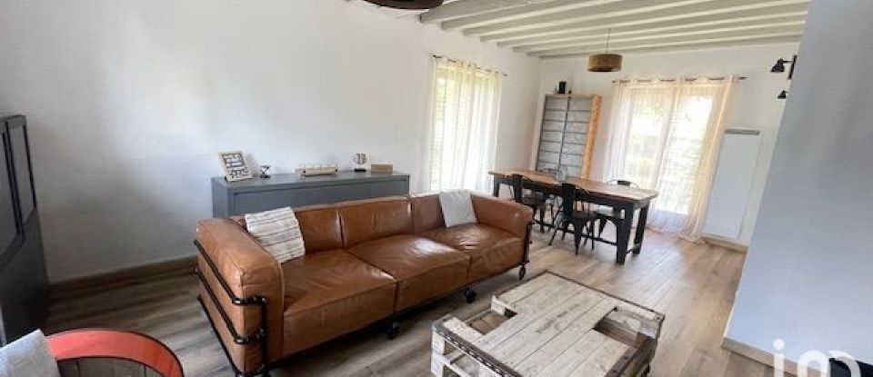 Maison 6 pièces de 136 m² à Châtillon-la-Borde (77820)