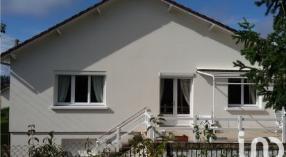 House 6 rooms of 109 m² in Cerizay (79140)