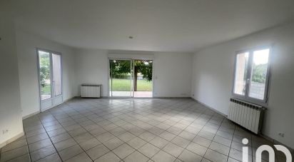 Maison traditionnelle 4 pièces de 104 m² à Châteauneuf-du-Rhône (26780)