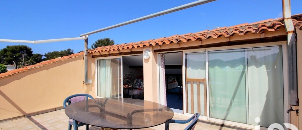 Maison traditionnelle 5 pièces de 130 m² à Saint-Cyr-sur-Mer (83270)