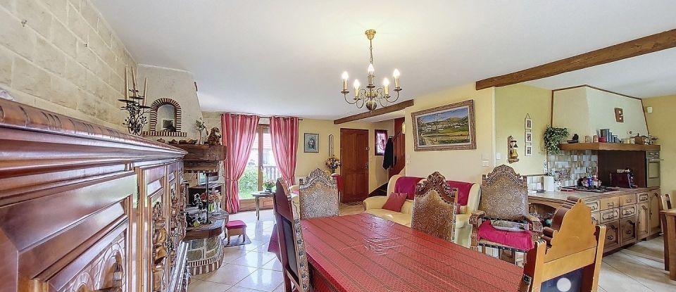 Traditional house 6 rooms of 127 m² in Lorris (45260)