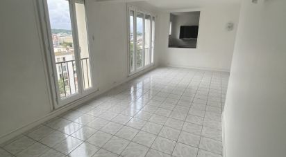 Apartment 4 rooms of 69 m² in Chelles (77500)