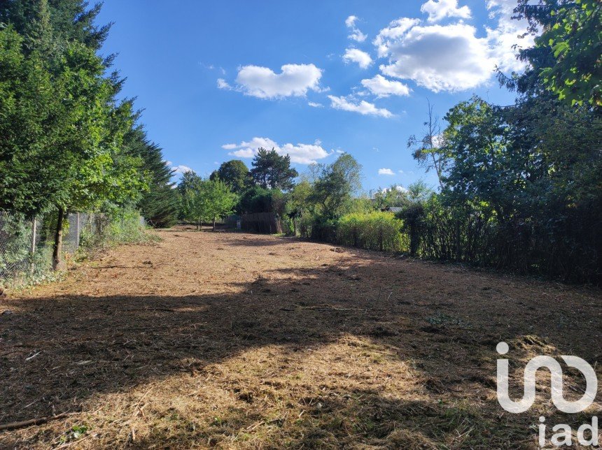 Terrain de 1 020 m² à Rouvres (28260)