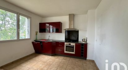 House 4 rooms of 145 m² in Largeasse (79240)