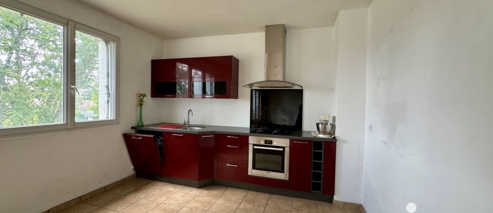 Maison 4 pièces de 145 m² à Largeasse (79240)