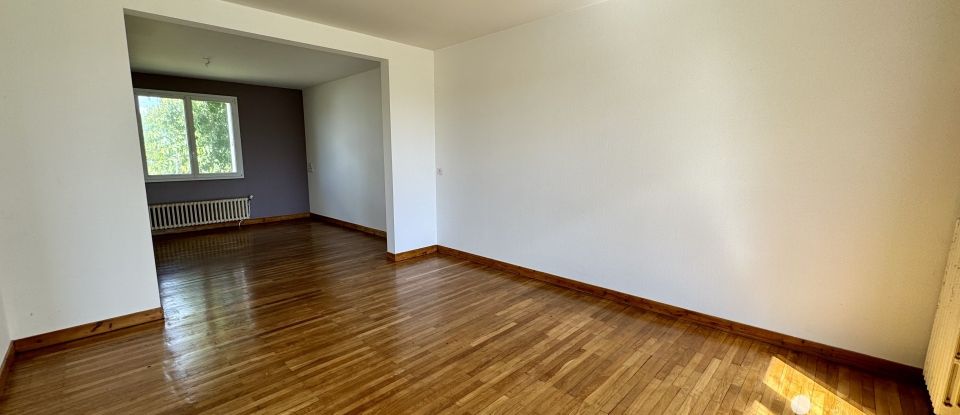 Maison 4 pièces de 145 m² à Largeasse (79240)