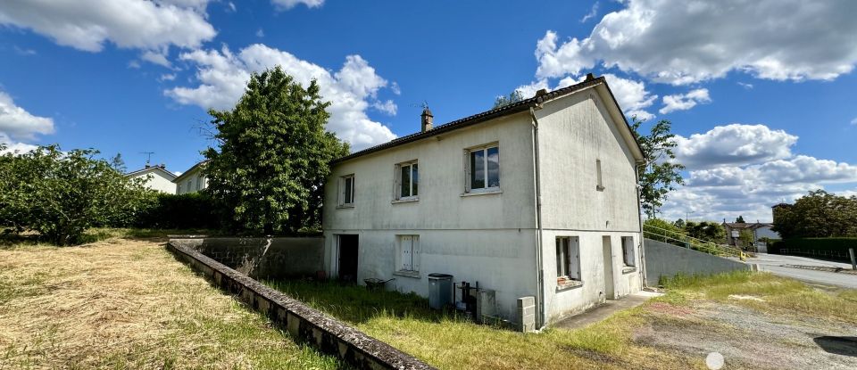 Maison 4 pièces de 145 m² à Largeasse (79240)