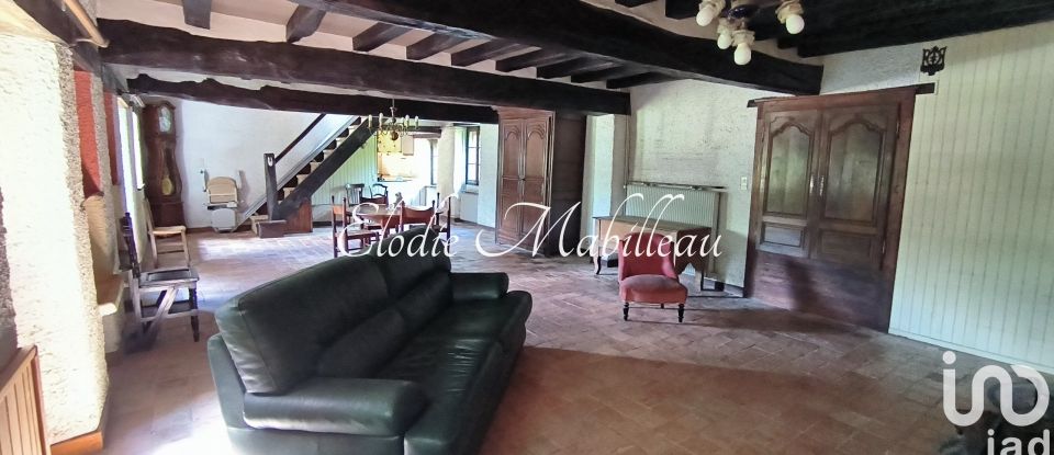 Longere 5 rooms of 160 m² in Beaucouzé (49070)