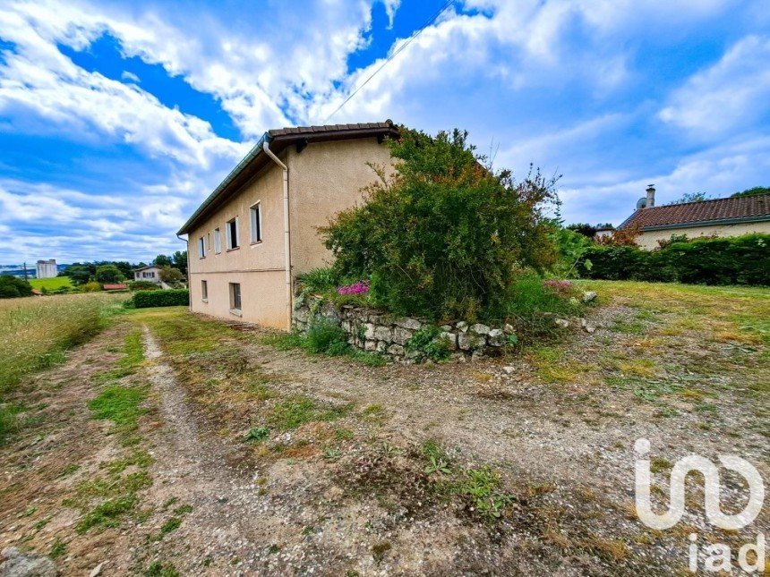 Maison traditionnelle 8 pièces de 153 m² à Beaumont-de-Lomagne (82500)