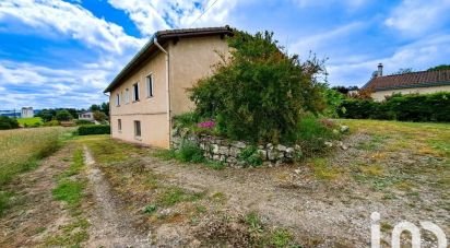 Maison traditionnelle 8 pièces de 153 m² à Beaumont-de-Lomagne (82500)