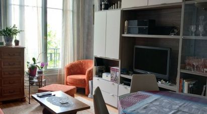 Apartment 2 rooms of 48 m² in Paris (75020)