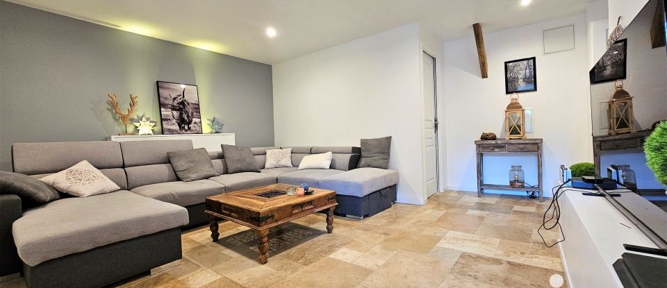 Maison 5 pièces de 140 m² à Saint-Céré (46400)