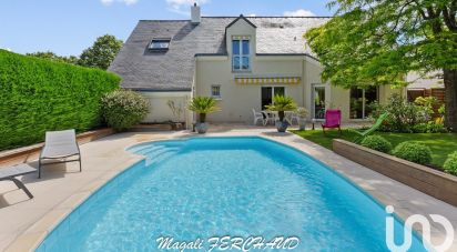 Traditional house 7 rooms of 192 m² in Sainte-Luce-sur-Loire (44980)