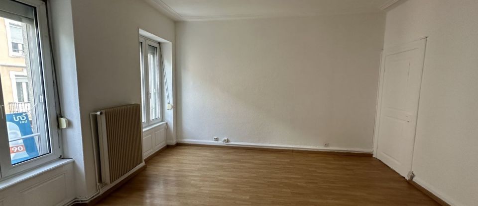 Building in Mulhouse (68100) of 188 m²