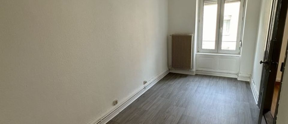 Building in Mulhouse (68100) of 188 m²