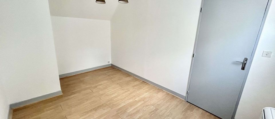 Maison 5 pièces de 115 m² à Larchant (77760)