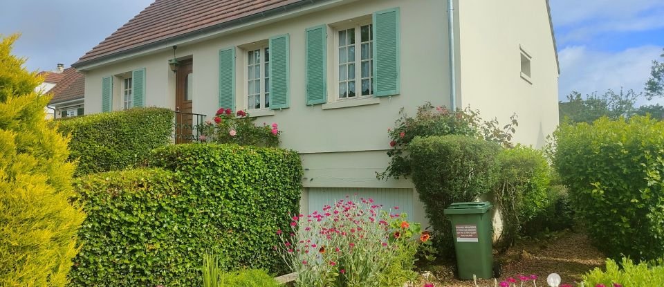 Maison 4 pièces de 84 m² à Saint-Arnoult-en-Yvelines (78730)