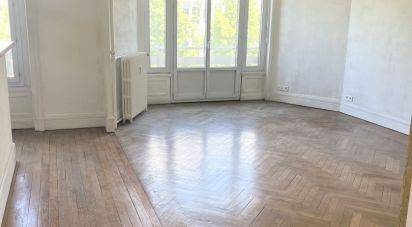 Appartement 3 pièces de 77 m² à Saint-Étienne (42000)