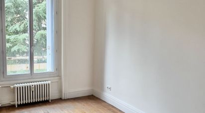 Appartement 3 pièces de 78 m² à Saint-Étienne (42000)